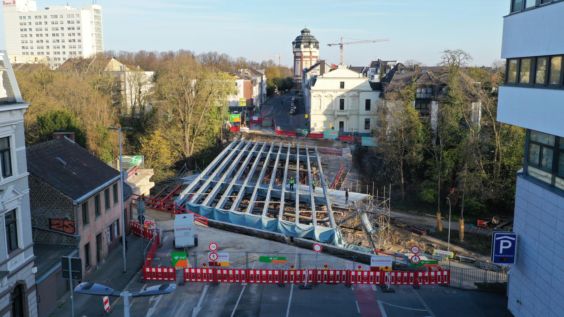 Draheim Steel Brücke Viersener Straße von oben im Bau